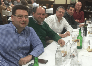 CINCO PIRATAS: JAVI, CARLOS, BUSTINOS, HUMBERTO Y ÁNGEL